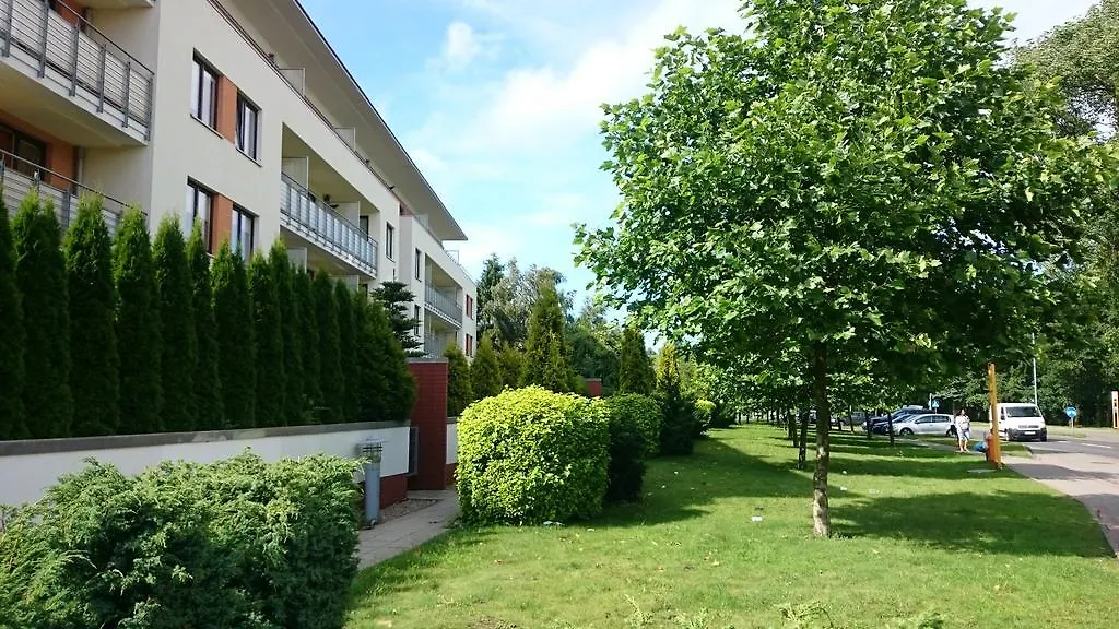 Apartament Z Ogrodem Zielone Tarasy 코워브제크