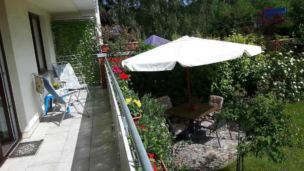 Apartament Z Ogrodem Zielone Tarasy 코워브제크 0*,